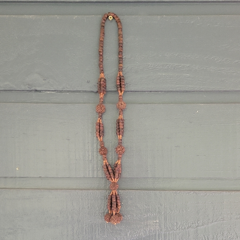 Elegant Brown Beaded Necklace